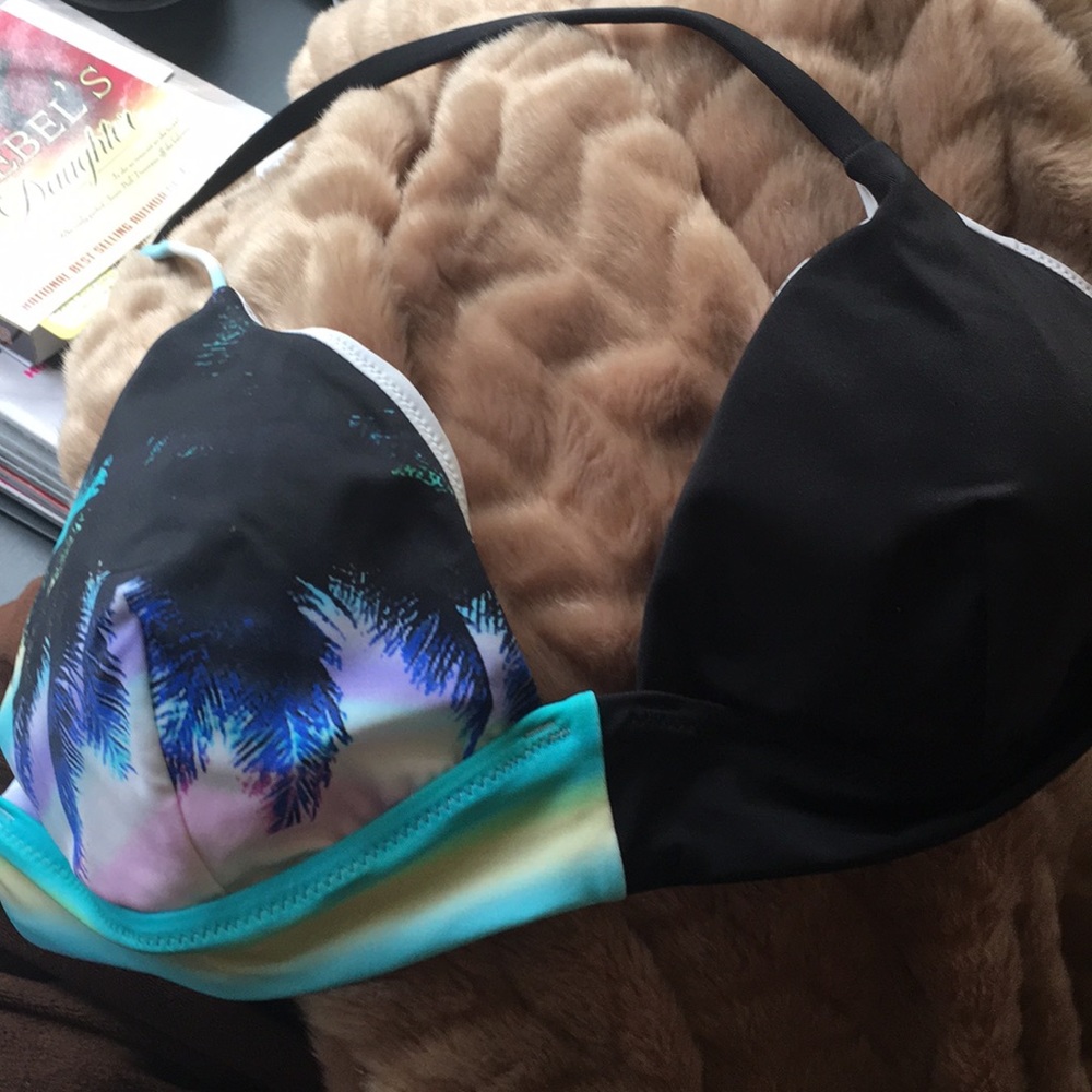 Bikini top